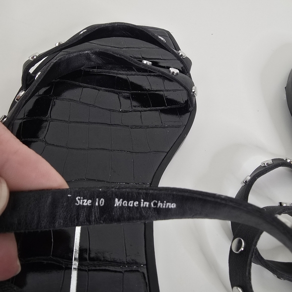 Dolce Vita Black Izabel Studded Strappy Flat Sandals Size 10 Square Toe - Picture 9 of 11